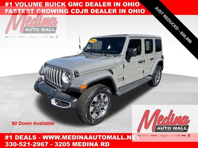 2022 Jeep Wrangler Unlimited Sahara in Sting-Gray Clearcoat — front three-quarter view