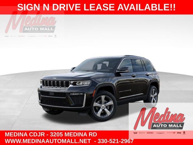 2026 Jeep Grand Cherokee Limited in Diamond Black Crystal Pearl-Coat Exterior Paint — front three-quarter view