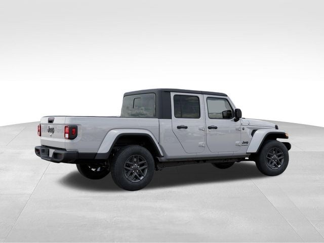 2026 Jeep Gladiator — detail view