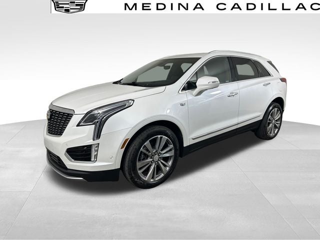 2021 Cadillac XT5 Premium Luxury in Crystal White Tricoat — front three-quarter view