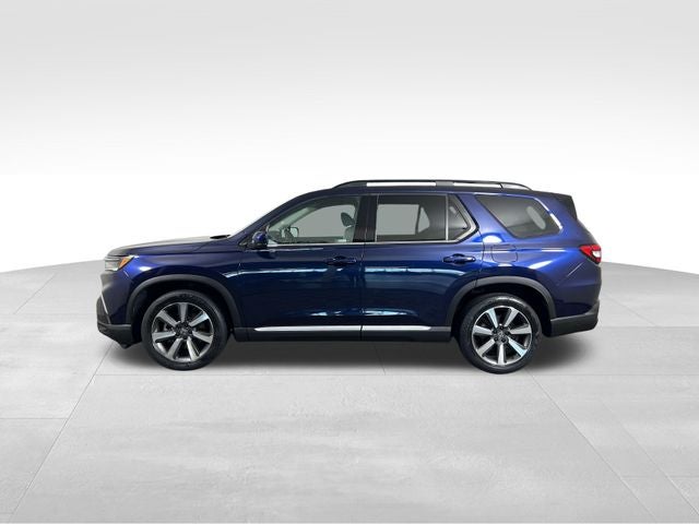2023 Honda Pilot — rear three-quarter view