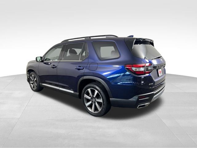 2023 Honda Pilot — interior view