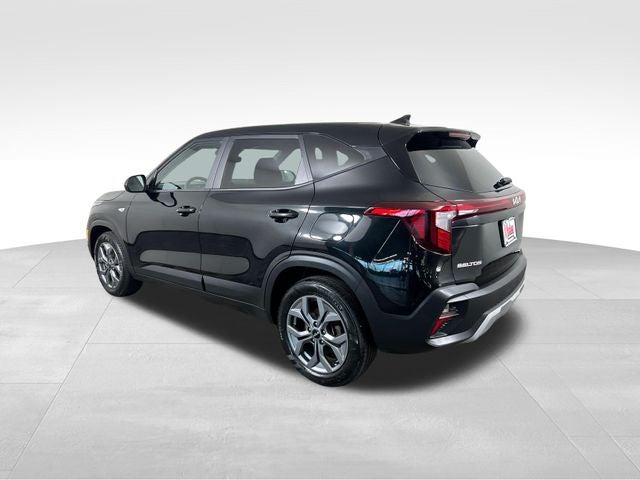 2024 Kia Seltos — interior view
